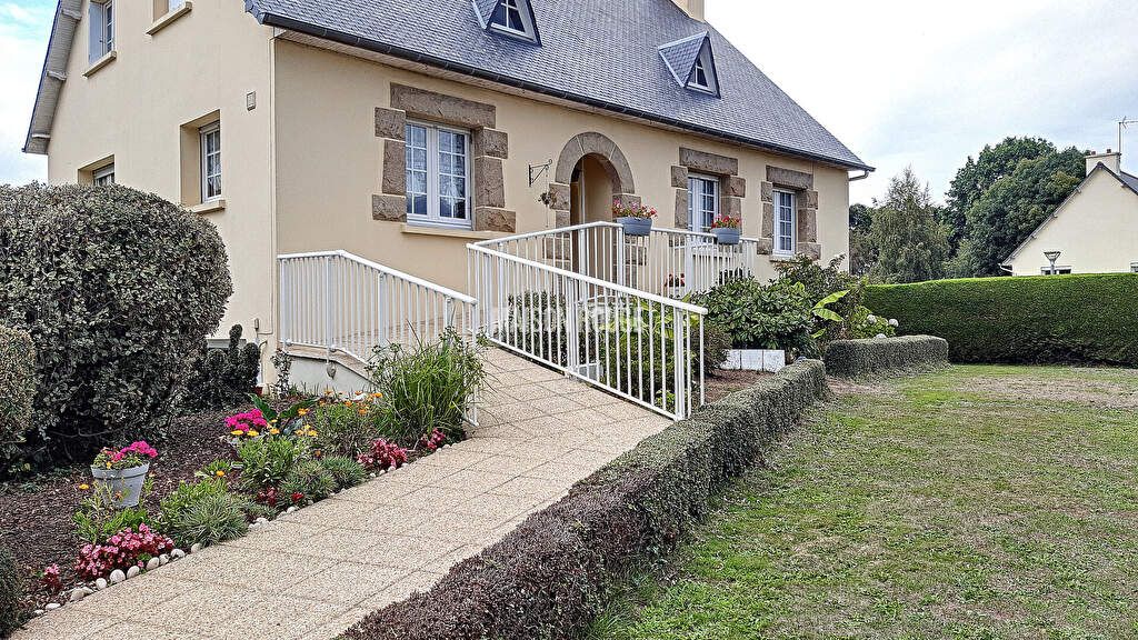 Achat maison à vendre 4 chambres 125 m² - Plestan