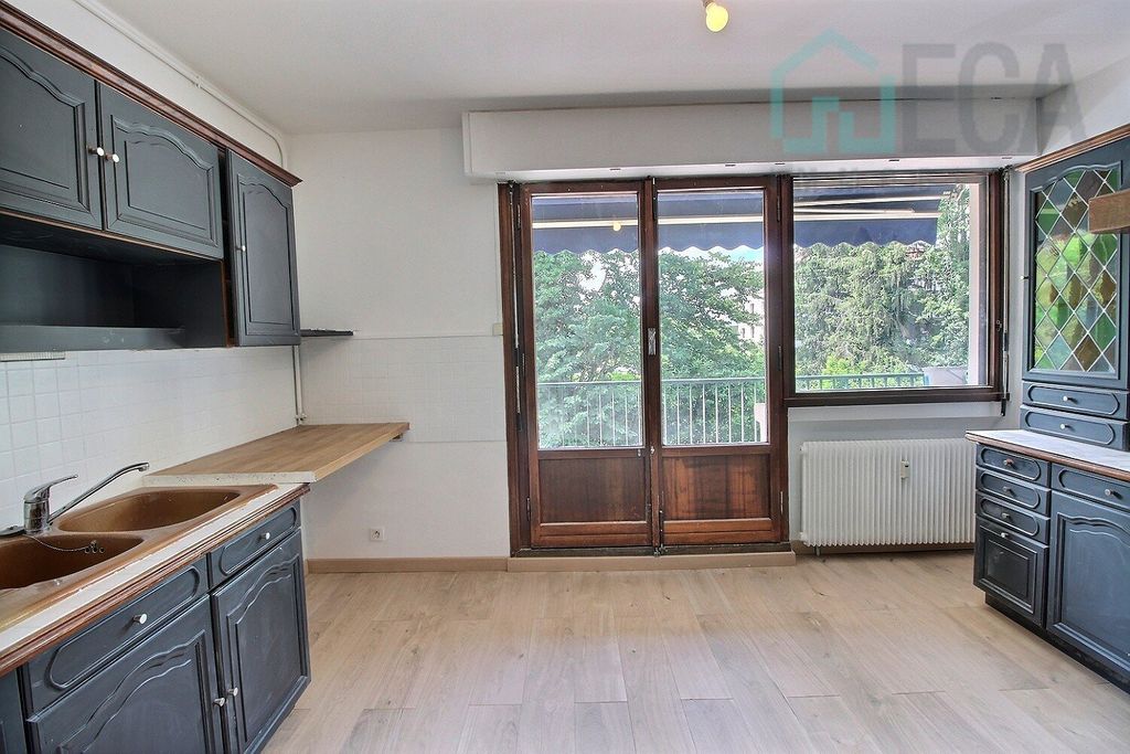 Achat appartement 5 pièce(s) Bourgoin-Jallieu