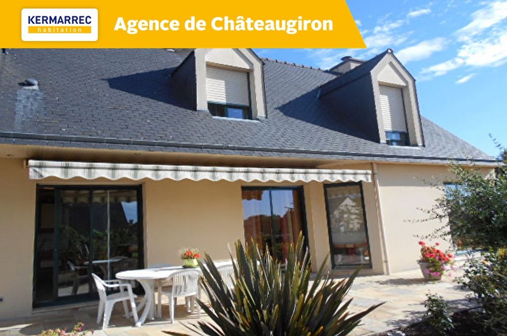 Achat maison à vendre 5 chambres 166 m² - Châteaugiron