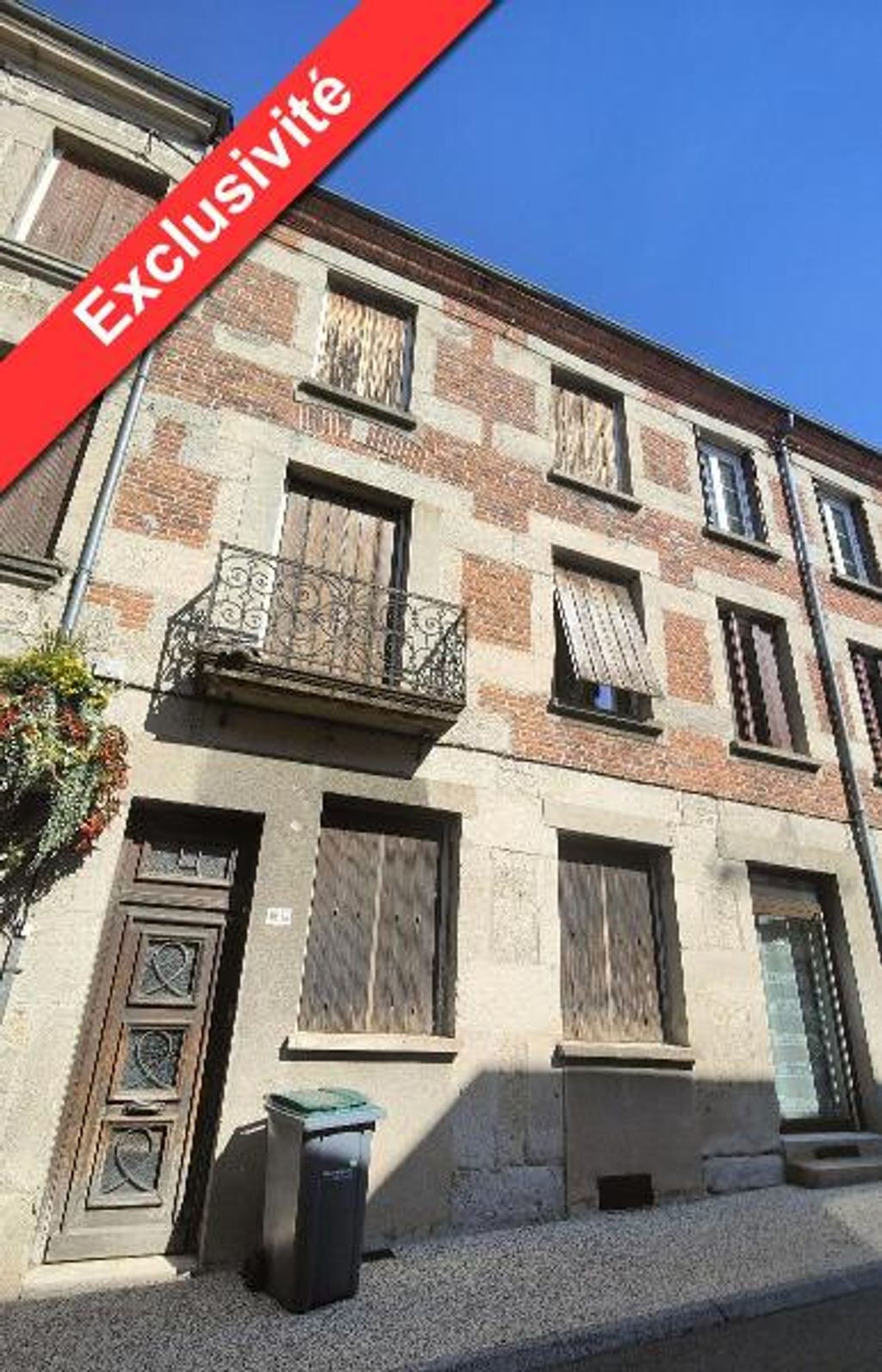 Achat maison à vendre 3 chambres 82 m² - Saint-Galmier