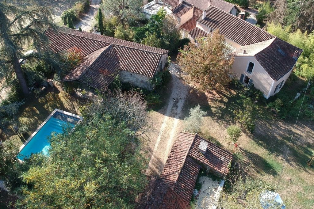 Achat maison à vendre 4 chambres 216 m² - Cahors