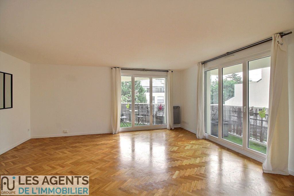 Achat appartement à vendre 4 pièces 92 m² - Suresnes