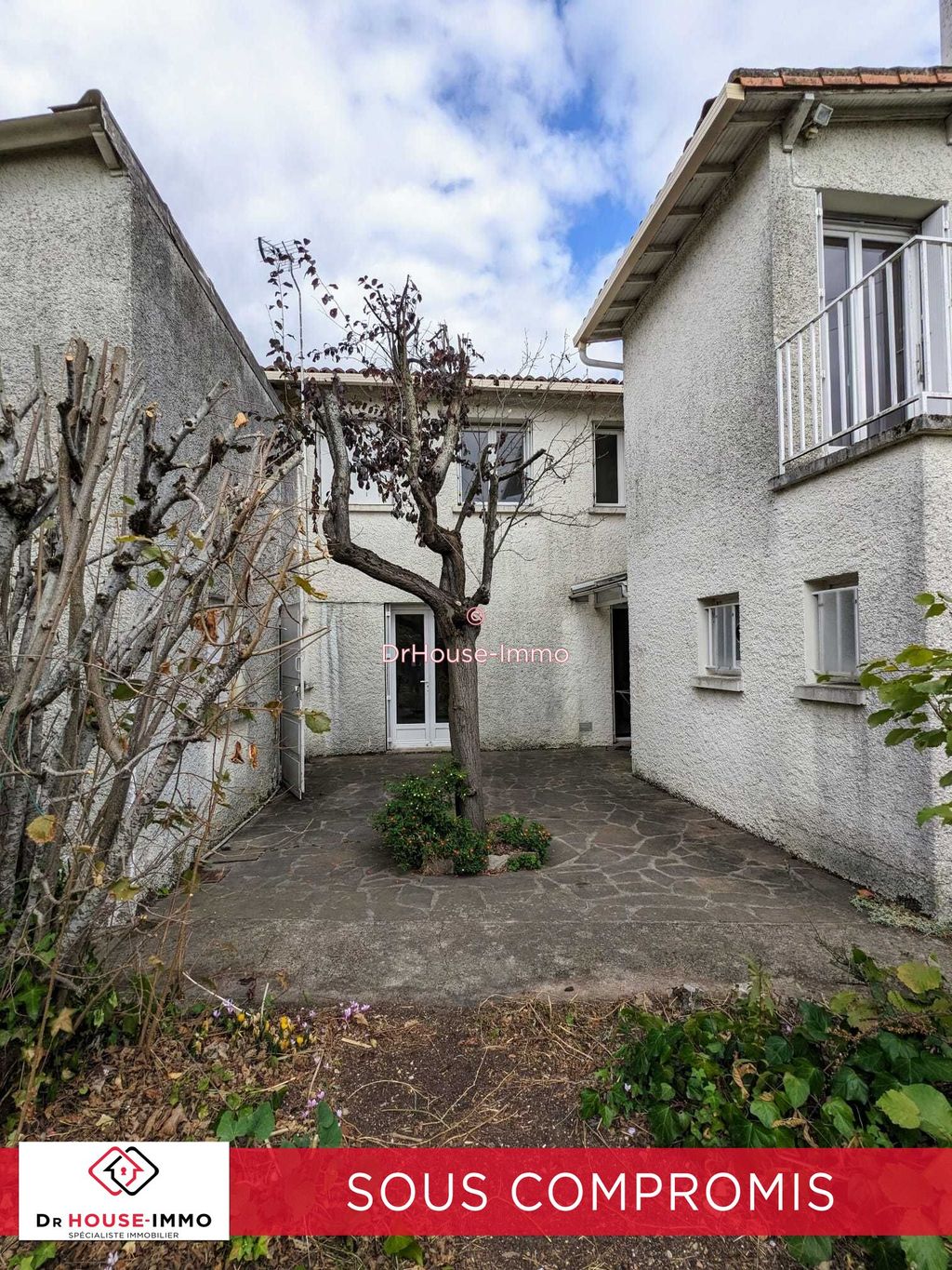 Achat maison à vendre 5 chambres 95 m² - Poitiers
