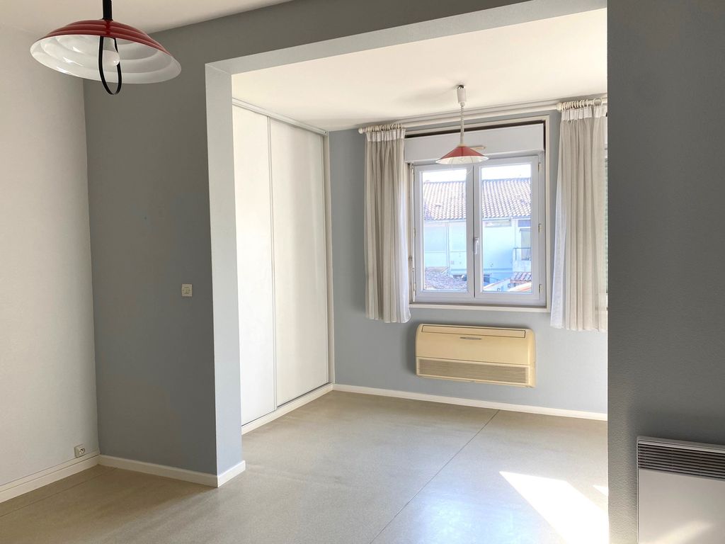 Achat maison à vendre 2 chambres 70 m² - Marmande