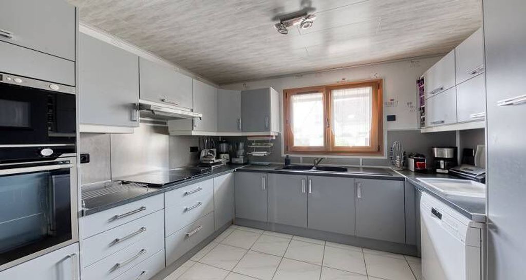 Achat maison à vendre 4 chambres 120 m² - Roissy-en-Brie