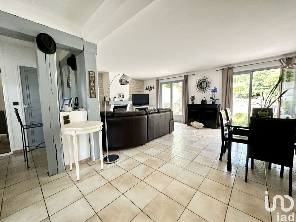Achat maison à vendre 6 chambres 160 m² - Palaiseau