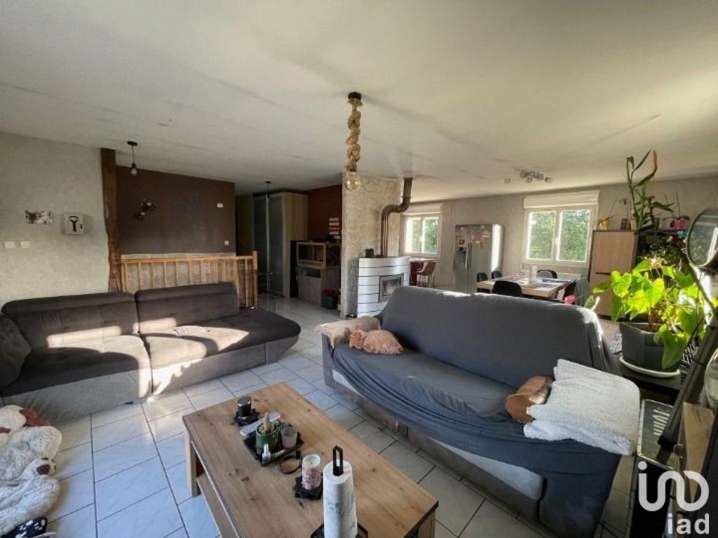 Achat maison à vendre 3 chambres 104 m² - Le Tremblois