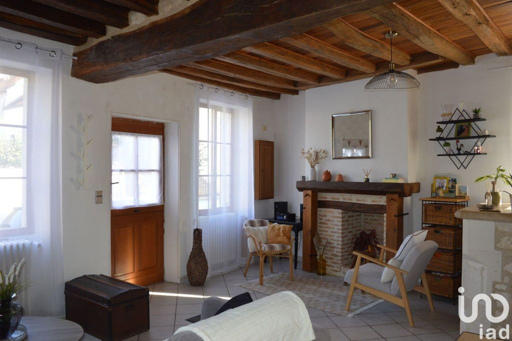 Achat maison à vendre 2 chambres 84 m² - Vincelottes