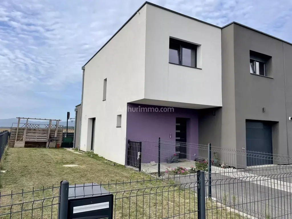 Achat maison à vendre 3 chambres 115 m² - Sundhoffen