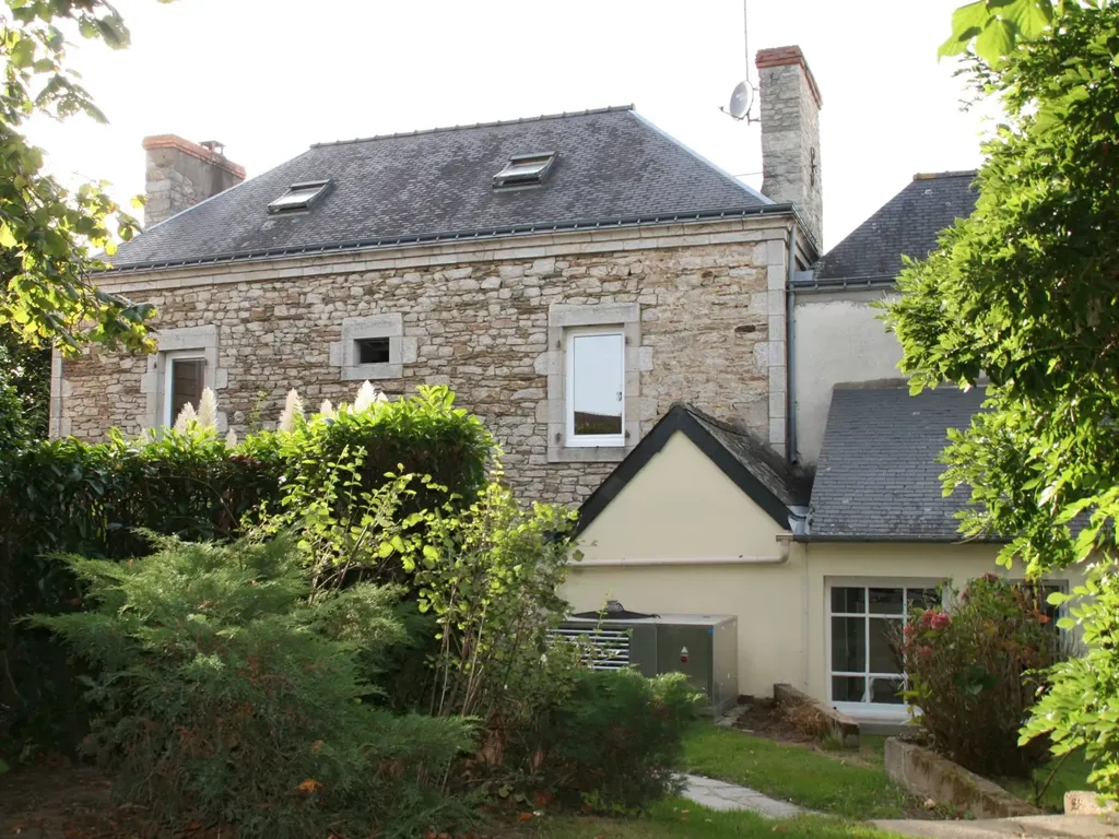 Achat maison à vendre 3 chambres 145 m² - Josselin