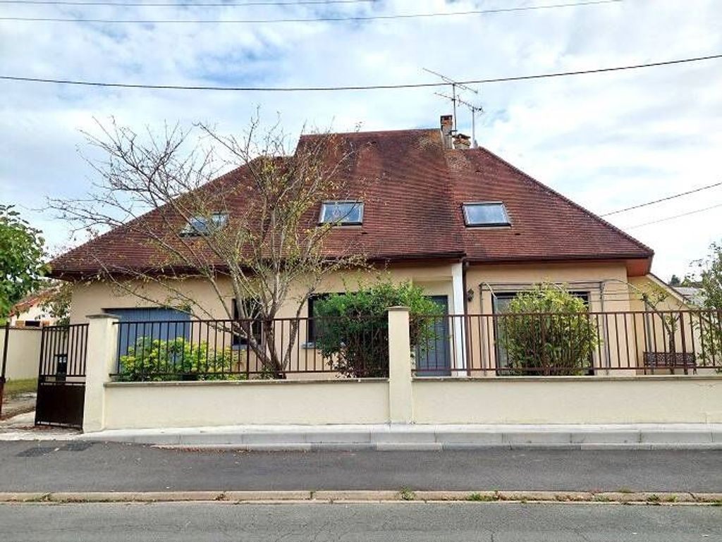 Achat maison à vendre 4 chambres 107 m² - Ozoir-la-Ferrière