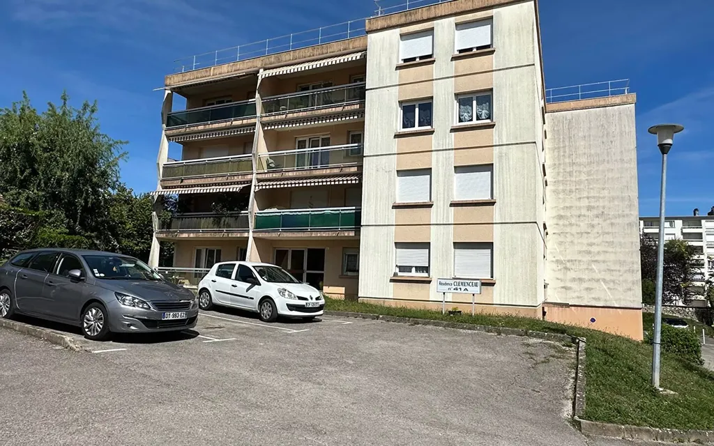 Achat appartement à vendre 5 pièces 104 m² - Dole