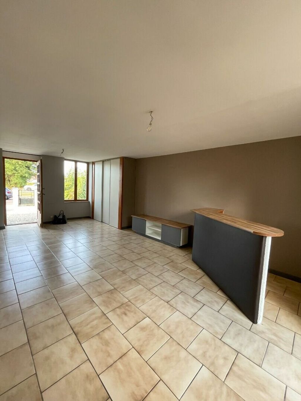 Achat maison à vendre 3 chambres 102 m² - Urzy