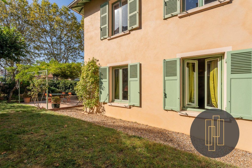 Achat maison à vendre 3 chambres 150 m² - Villefranche-sur-Saône