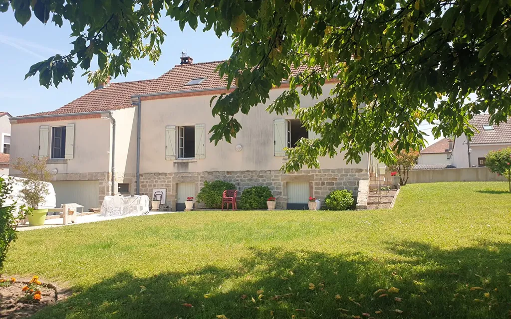 Achat maison à vendre 4 chambres 160 m² - Montceau-les-Mines