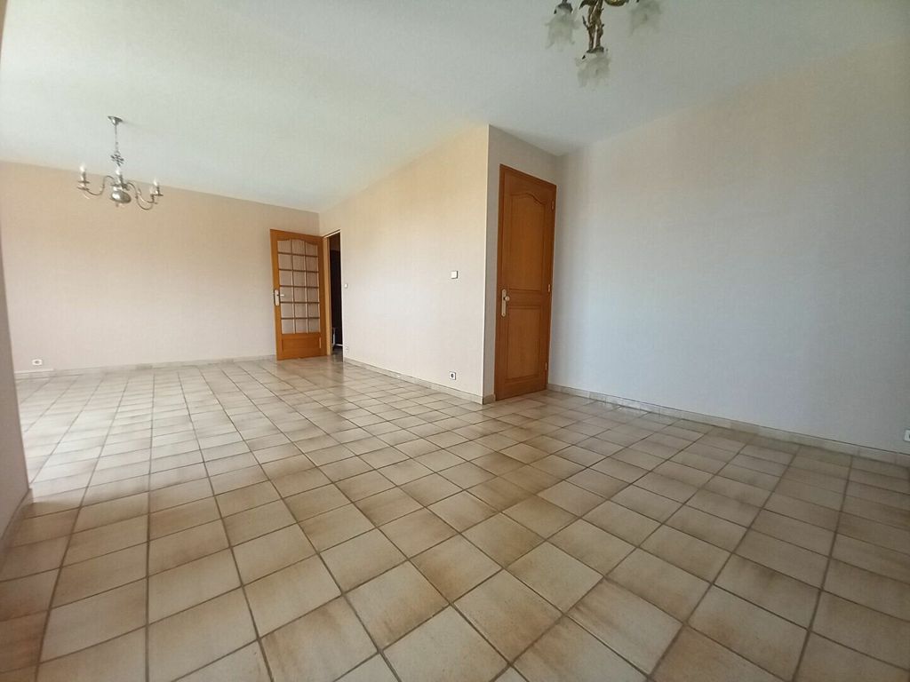 Achat appartement à vendre 4 pièces 81 m² - Montceau-les-Mines