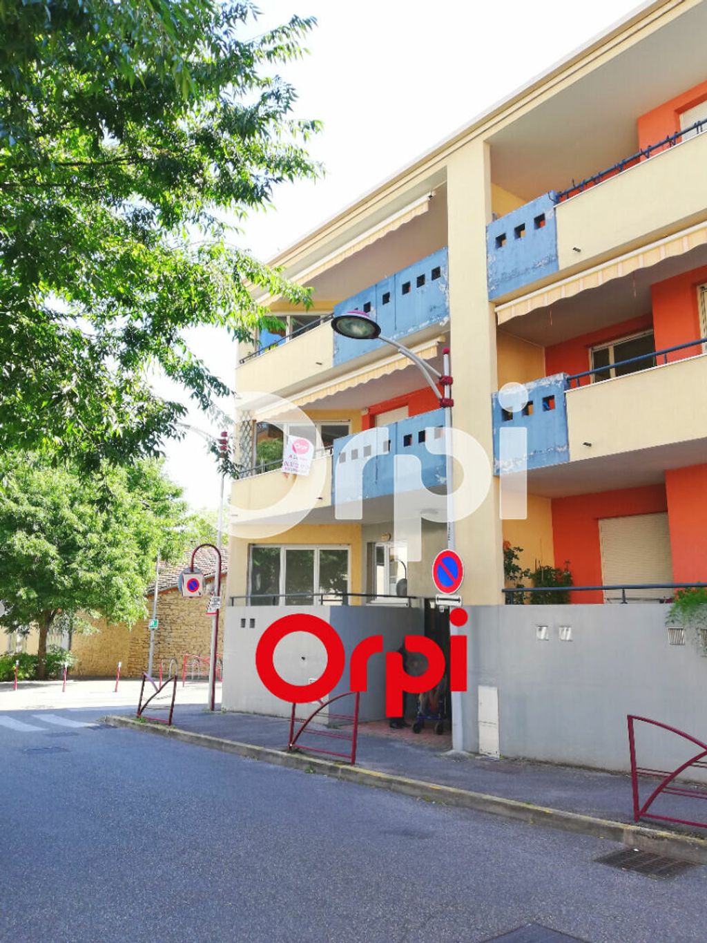 Achat appartement à vendre 3 pièces 74 m² - Bourgoin-Jallieu