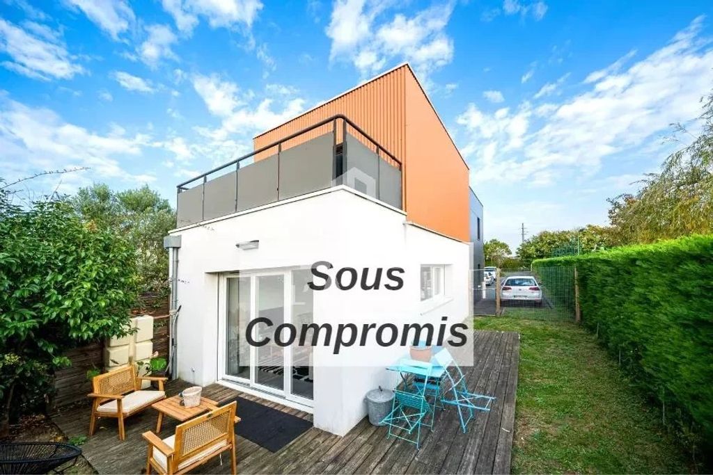 Achat maison à vendre 3 chambres 90 m² - Royan