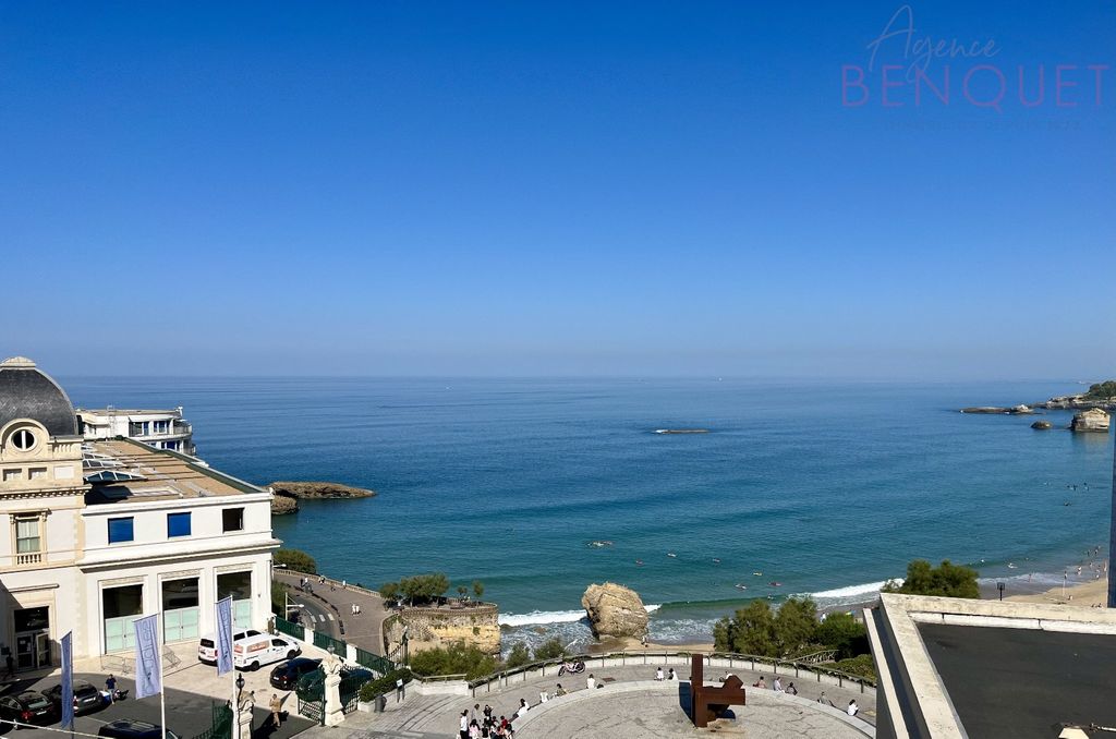 Achat appartement à vendre 5 pièces 147 m² - Biarritz