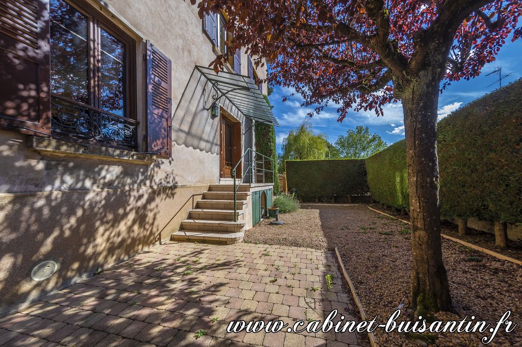 Achat maison à vendre 3 chambres 120 m² - Val d'Oingt