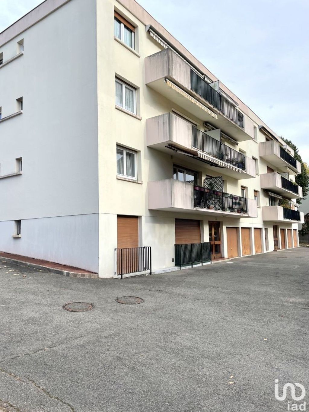 Achat appartement à vendre 2 pièces 45 m² - Yerres