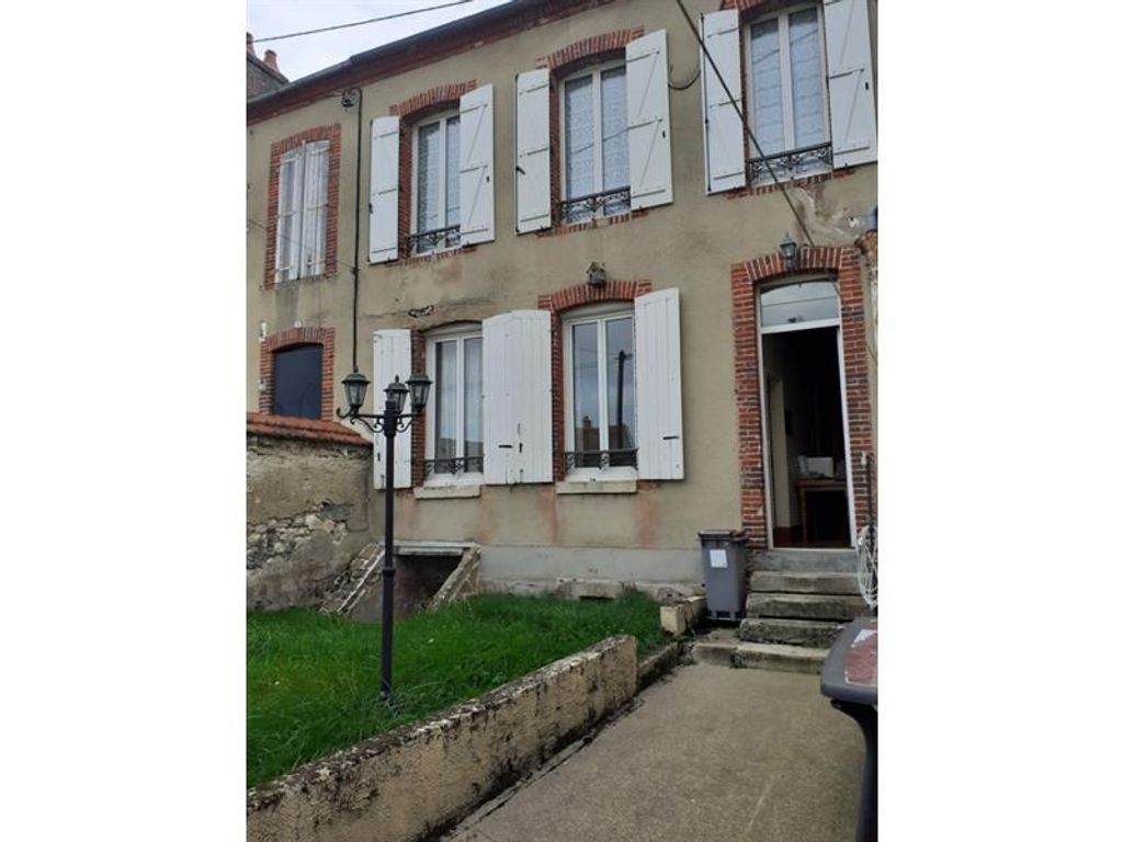 Achat maison à vendre 2 chambres 65 m² - Brienon-sur-Armançon