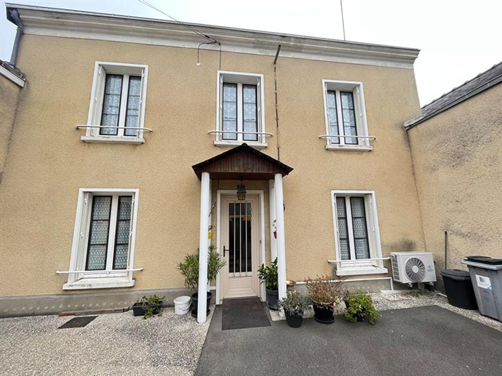 Achat maison à vendre 5 chambres 167 m² - Sablé-sur-Sarthe