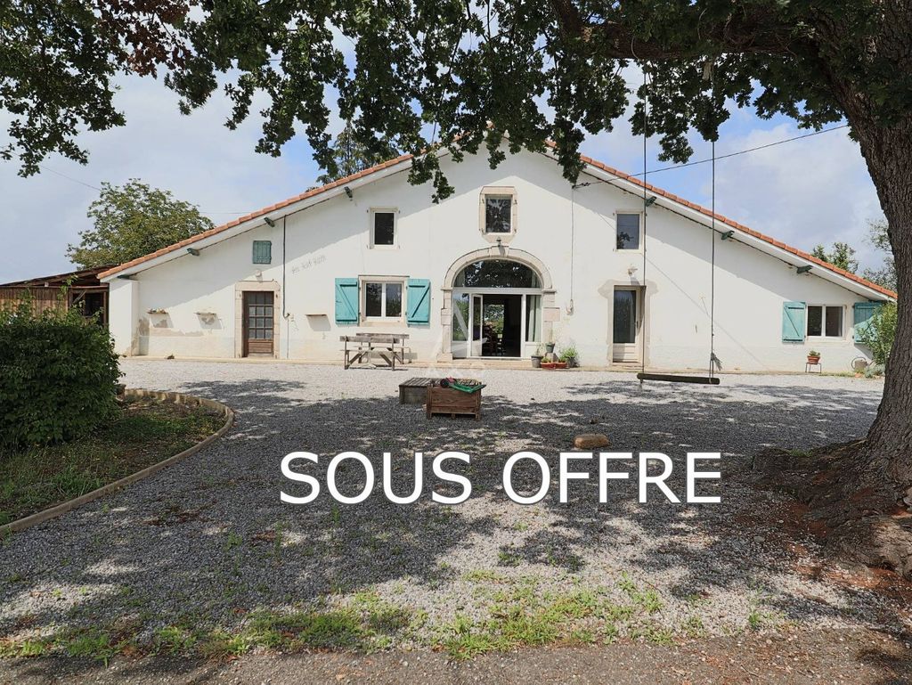 Achat maison à vendre 3 chambres 220 m² - Saint-Pé-de-Léren