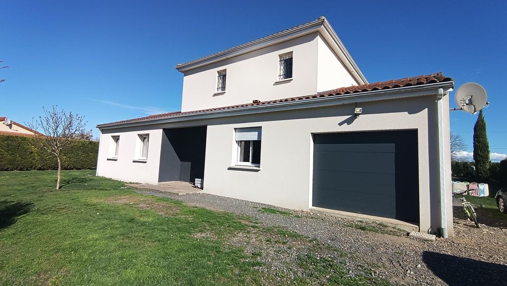 Achat maison à vendre 5 chambres 150 m² - Saint-Genès-du-Retz