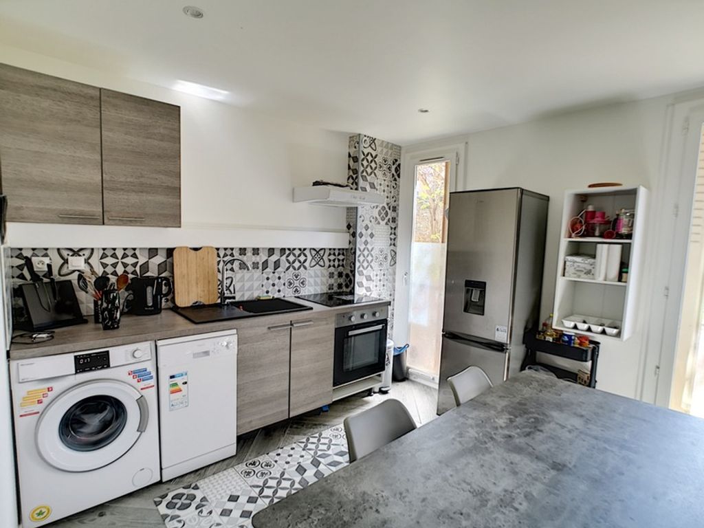 Achat appartement à vendre 3 pièces 49 m² - Marseille 9ème arrondissement