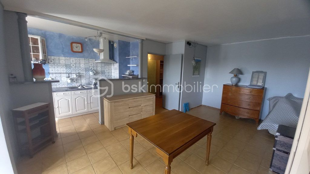 Achat appartement à vendre 2 pièces 56 m² - Corbeil-Essonnes
