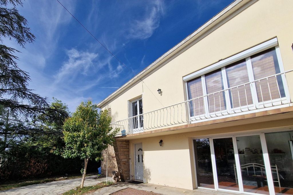 Achat maison à vendre 5 chambres 163 m² - Reyniès
