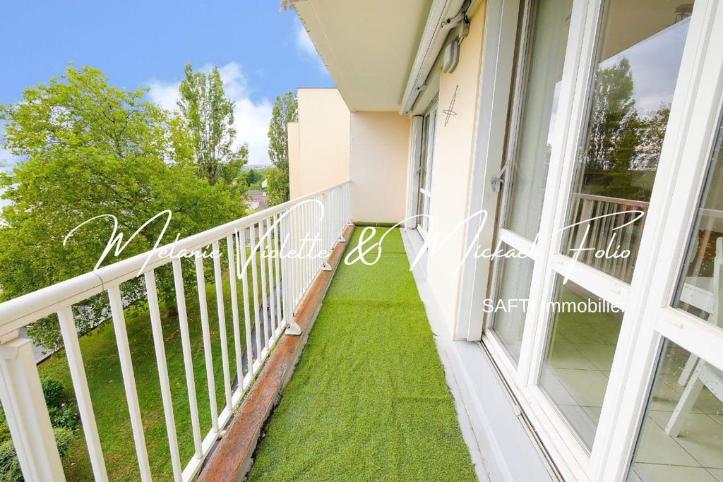 Achat appartement à vendre 4 pièces 81 m² - Corbeil-Essonnes