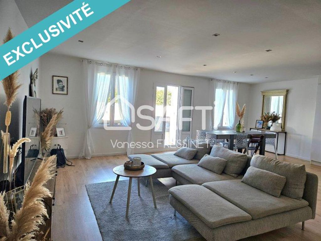 Achat maison à vendre 4 chambres 175 m² - Saint-Pargoire