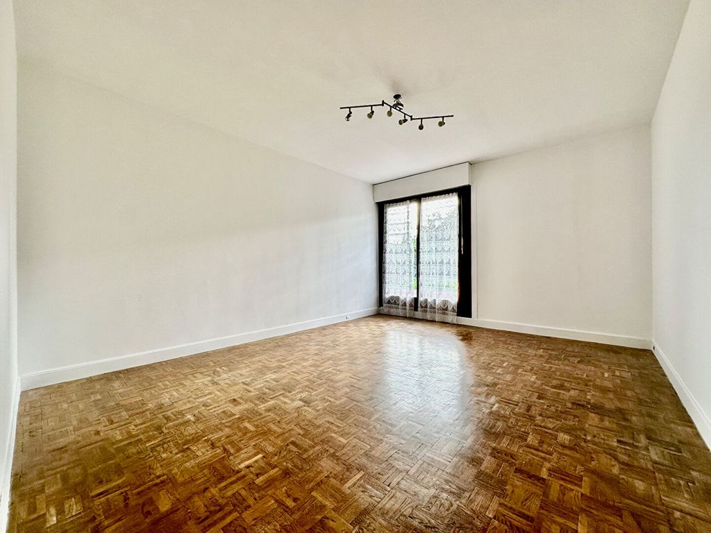 Achat appartement à vendre 3 pièces 68 m² - Saint-Cyr-l'École