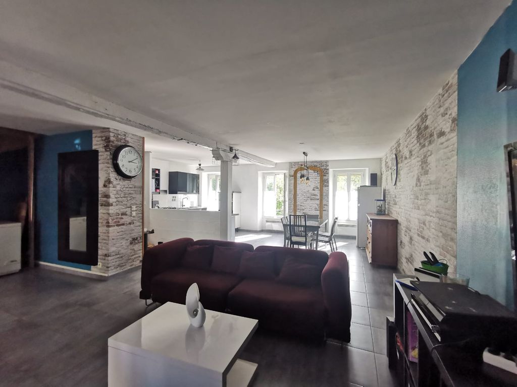 Achat loft à vendre 6 pièces 123 m² - Vaux-le-Pénil