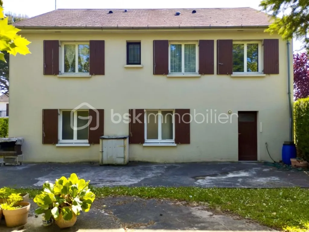 Achat maison à vendre 6 chambres 180 m² - Saint-Avertin