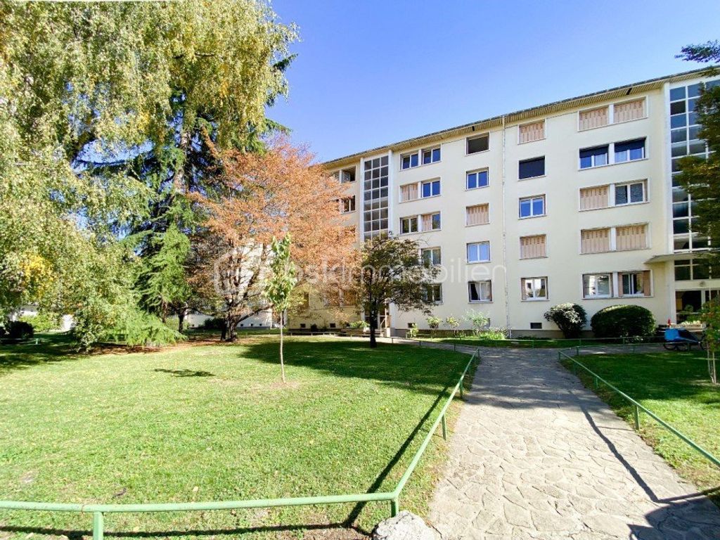 Achat appartement à vendre 3 pièces 62 m² - Chambéry