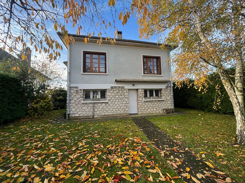 Achat maison à vendre 2 chambres 122 m² - Le Coudray-Montceaux