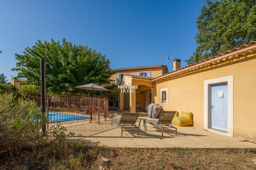 Achat maison à vendre 6 chambres 220 m² - Roussillon