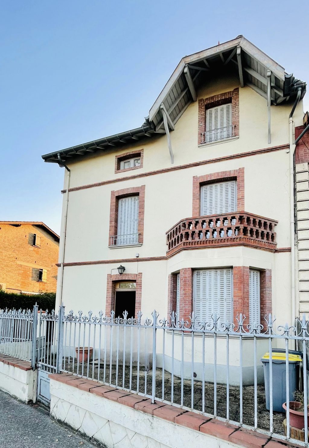 Achat maison à vendre 6 chambres 223 m² - Lavaur