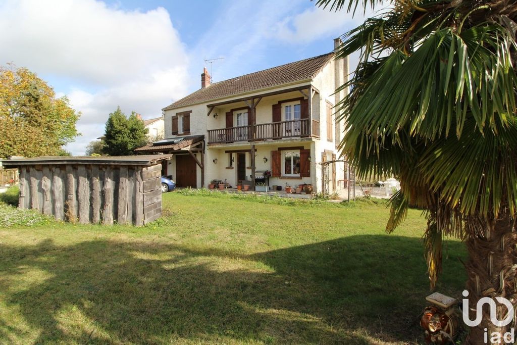 Achat maison à vendre 5 chambres 185 m² - Charny-Orée-de-Puisaye