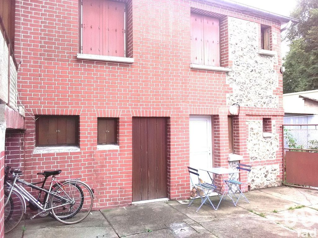 Achat maison à vendre 6 chambres 130 m² - Fleury-sur-Andelle