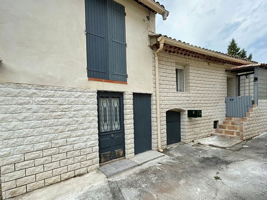 Achat maison à vendre 2 chambres 83 m² - Caumont-sur-Durance