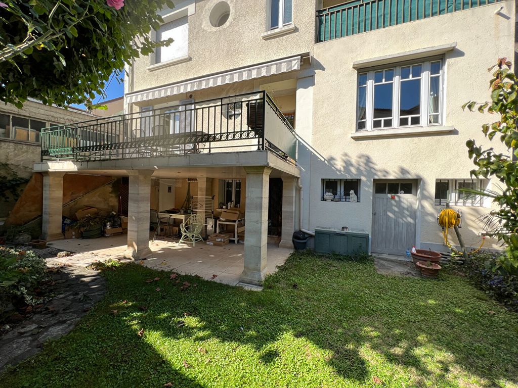 Achat maison à vendre 6 chambres 222 m² - Périgueux