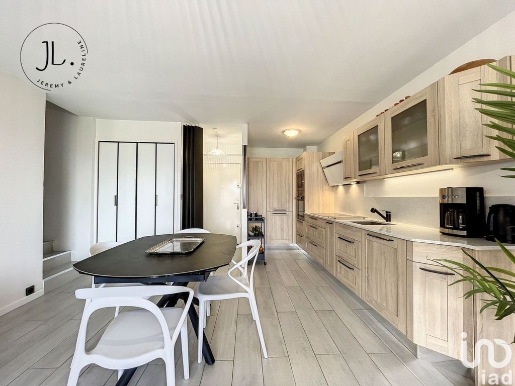 Achat appartement à vendre 2 pièces 55 m² - Sanary-sur-Mer