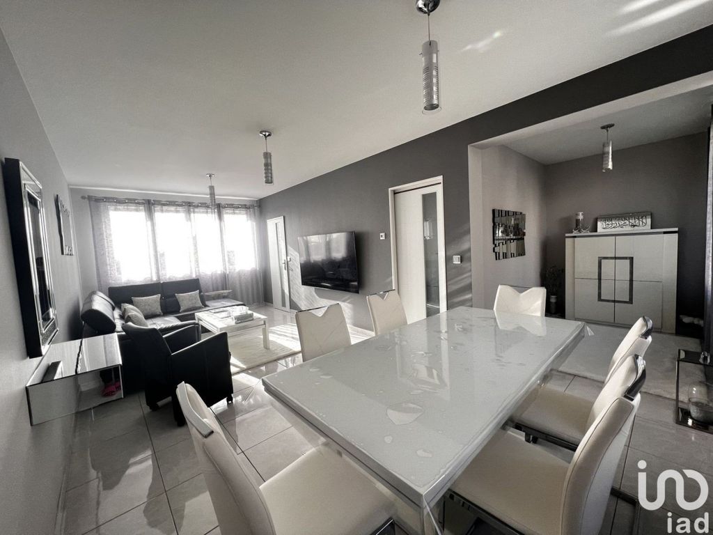 Achat maison à vendre 4 chambres 134 m² - Villeneuve-Saint-Georges
