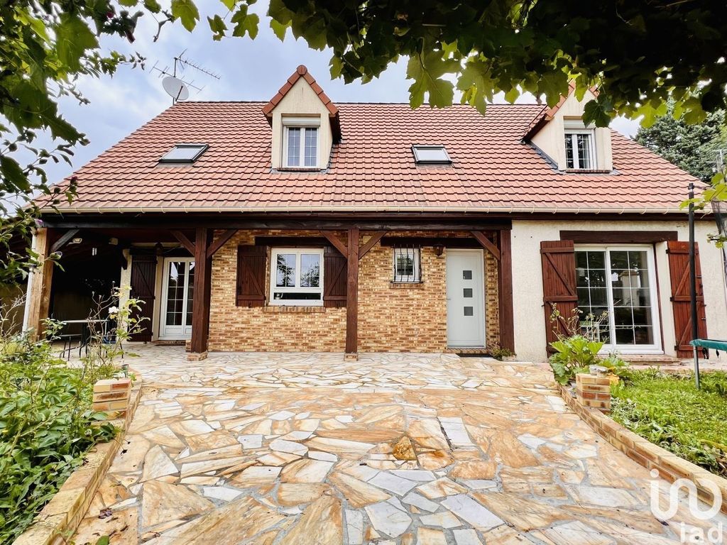 Achat maison à vendre 5 chambres 160 m² - Saint-Germain-de-la-Grange