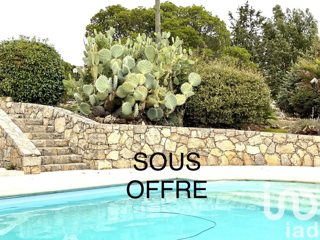 Achat maison à vendre 5 chambres 180 m² - Puget-sur-Argens