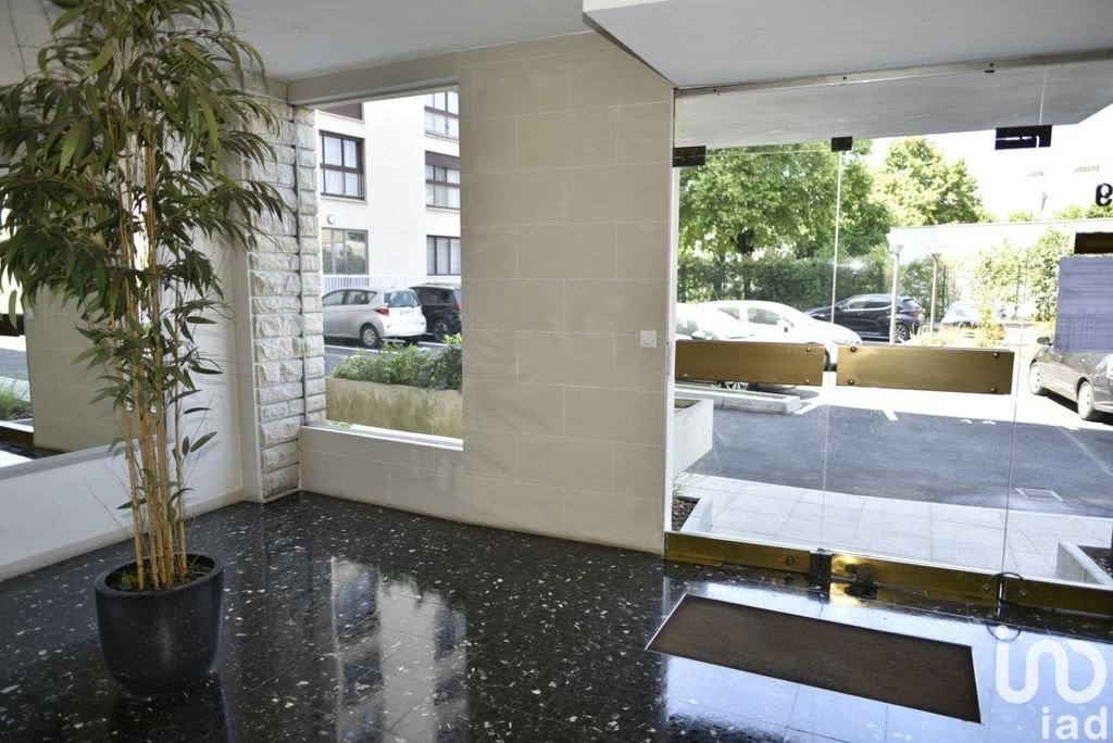 Achat appartement à vendre 3 pièces 74 m² - Nogent-sur-Marne